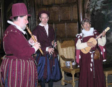 Medieval or Elizabethen musicians