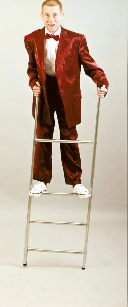 Mee and Dee Walking ladder performer