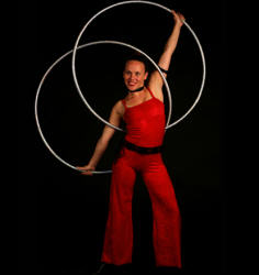 Angie, hula hoop walkabout artist